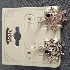 Earrings Silver Black Spider Web Dangle Halloween Fun Spooky Euro Hook NWT